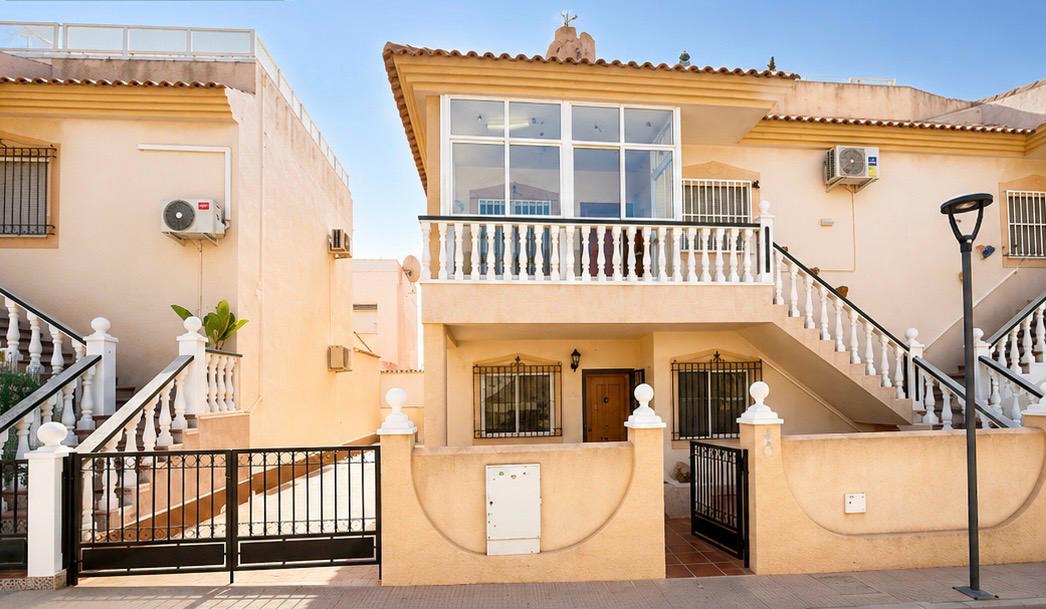 For sale - 2 Bedroom 1 Bathroom Apartment in La Zenia - , La Zenia, Alicante, Spain - Alicante