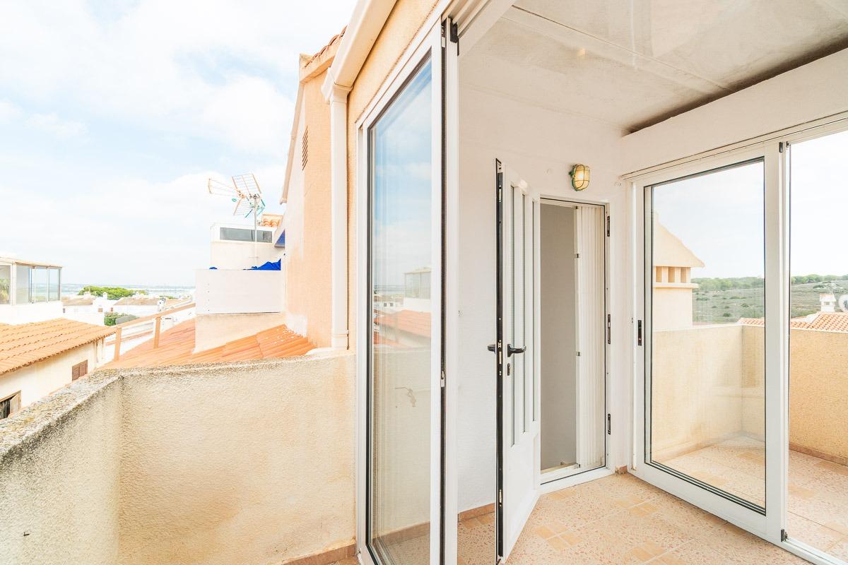 For sale - 2 Bedroom 2 Bathroom Townhouse in Torrevieja - La Siesta - El Salado - Torreta  - Alicante