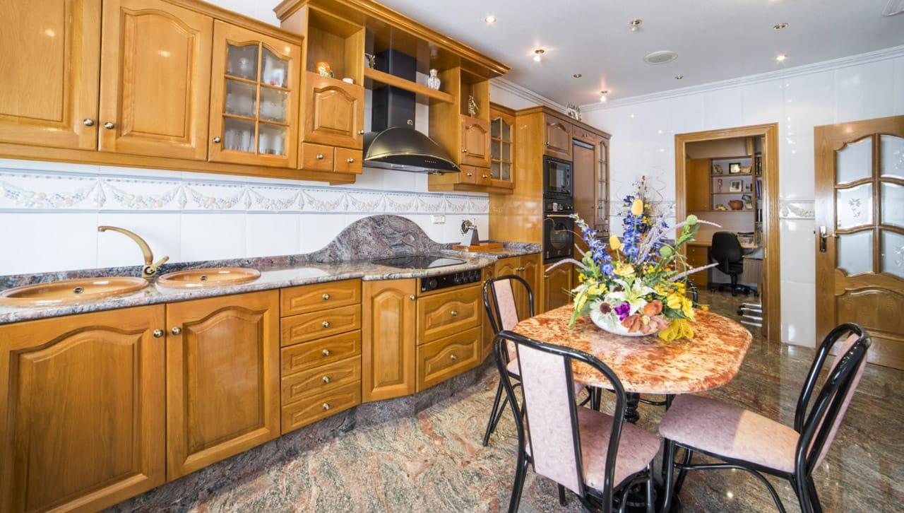 For sale - 5 Bedroom 5 Bathroom Town House in Los Alcazares - Centro  - Murcia
