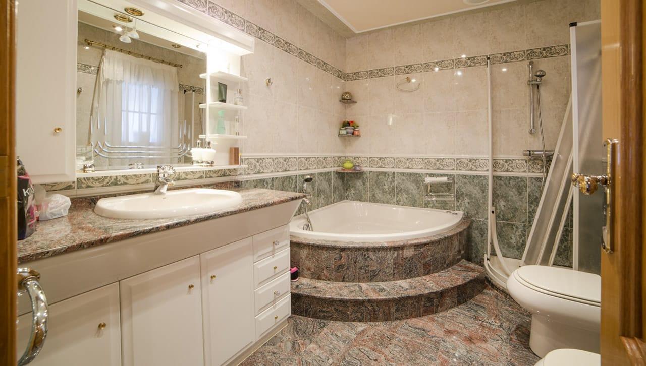 For sale - 5 Bedroom 5 Bathroom Town House in Los Alcazares - Centro  - Murcia