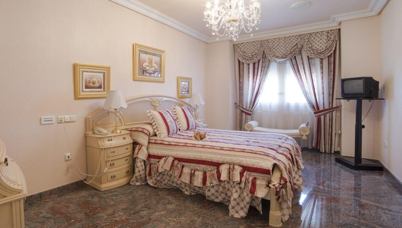 For sale - 5 Bedroom 5 Bathroom Town House in Los Alcazares - Centro  - Murcia