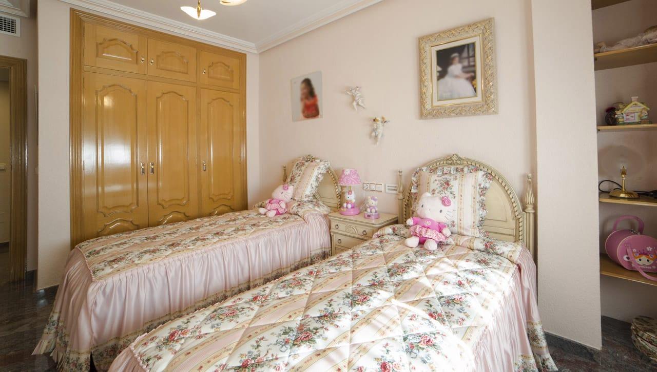 For sale - 5 Bedroom 5 Bathroom Town House in Los Alcazares - Centro  - Murcia