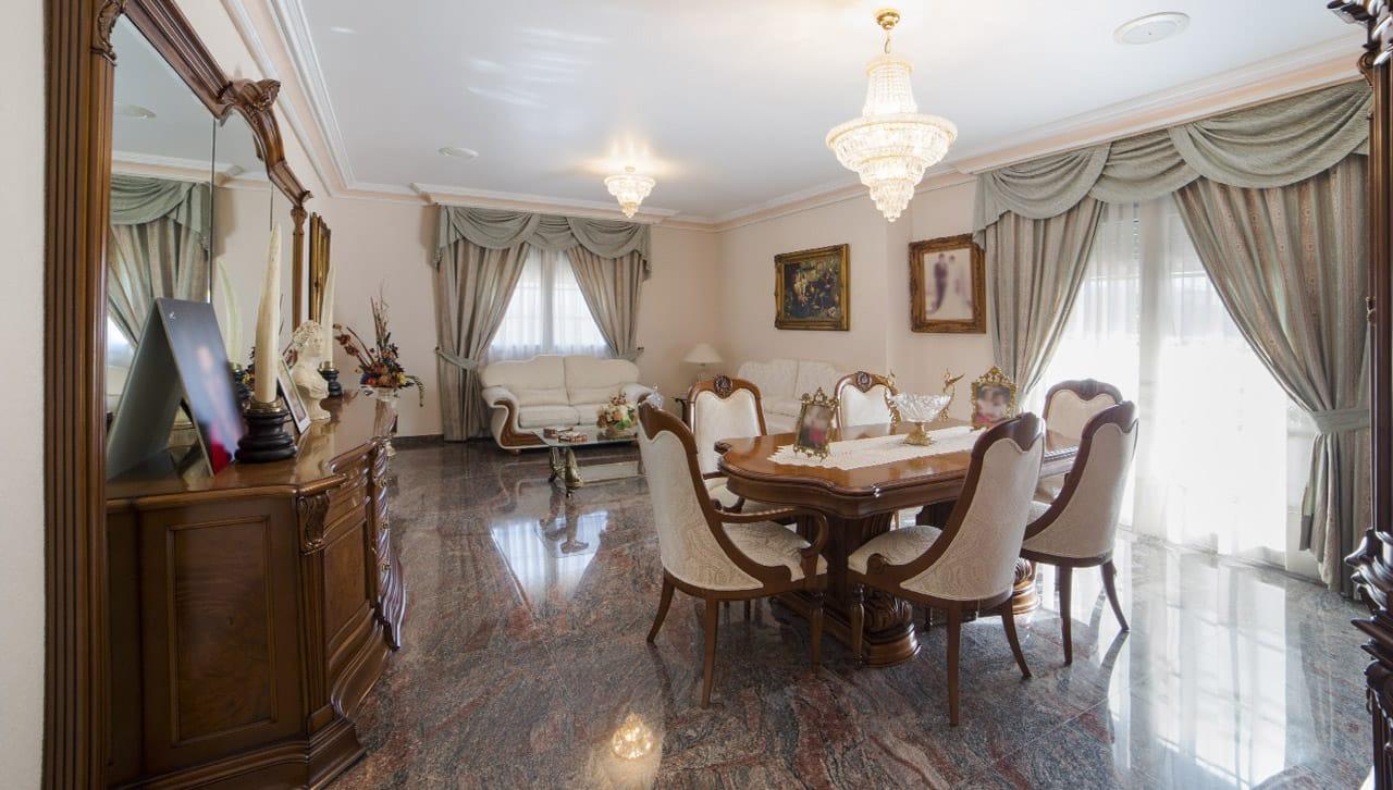 For sale - 5 Bedroom 5 Bathroom Town House in Los Alcazares - Centro  - Murcia