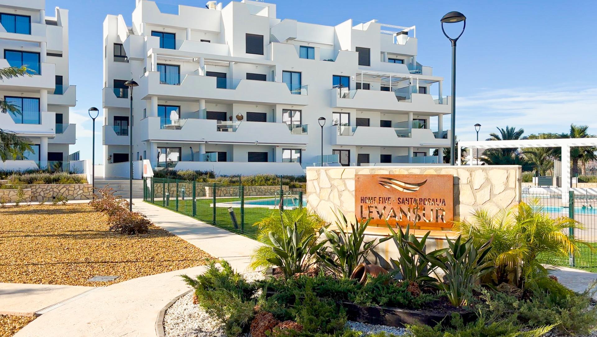 For sale - 2 Bedroom 2 Bathroom Apartment in Los Alcazares - Dolores De Pacheco-santa Rosalía  - Murcia