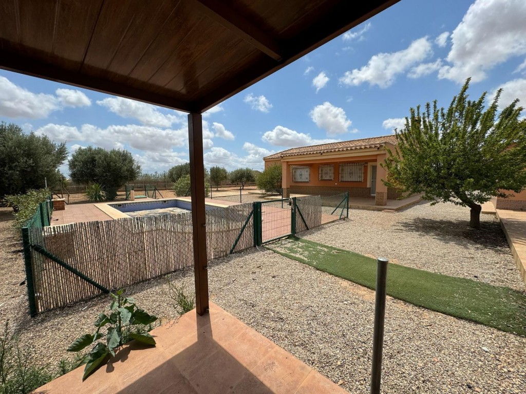 For sale - 4 Bedroom 3 Bathroom Town House in Fuente Alamo - Inland  - Murcia