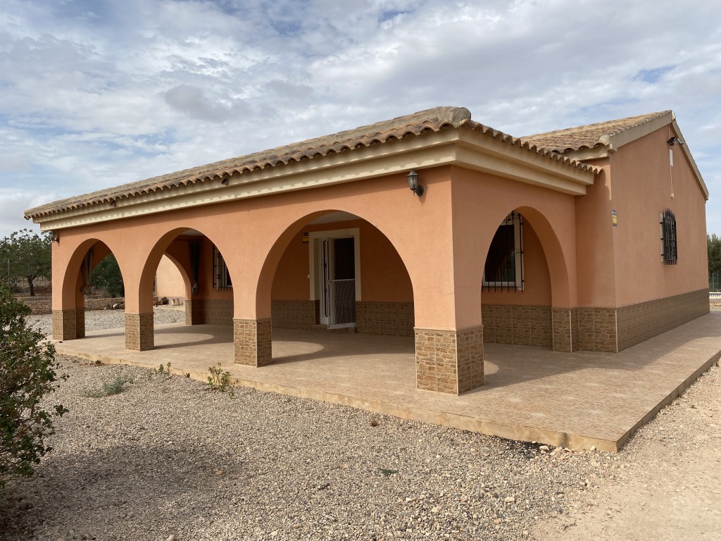 4 Bedroom 3 Bathroom Town House in Fuente Alamo