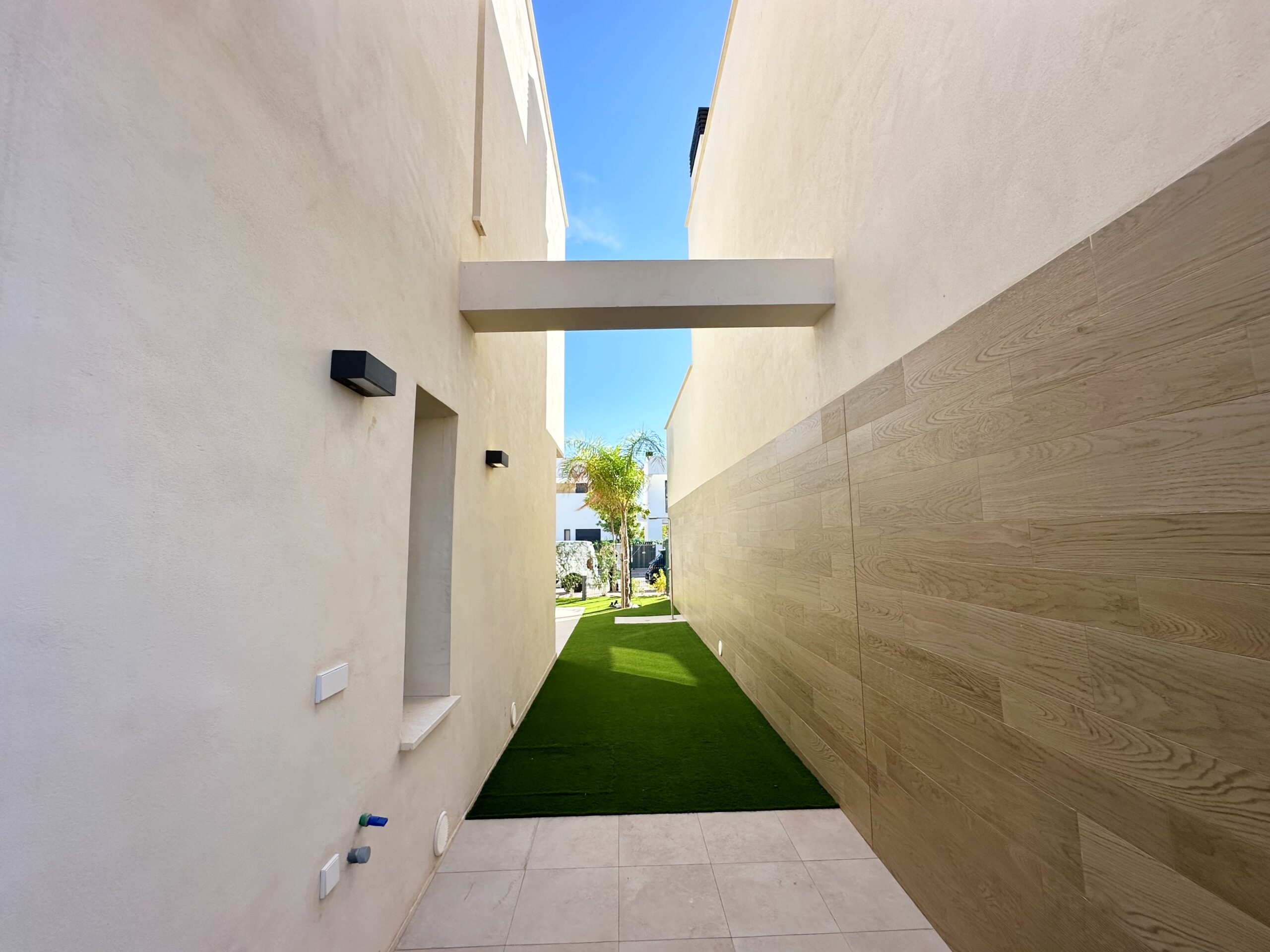 For sale - 3 Bedroom 3 Bathroom Villa in Santa Rosalia Resort - Inland  - Murcia