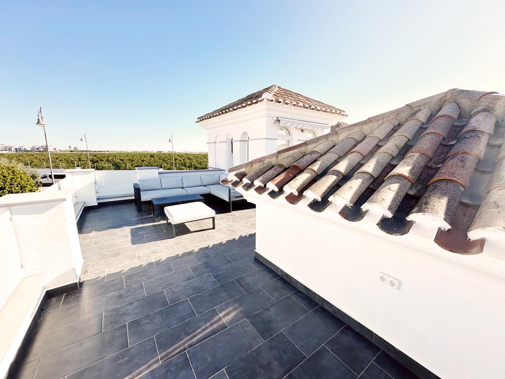 For sale - 2 Bedroom 1 Bathroom Villa in La Torre Golf Resort - Inland  - Murcia