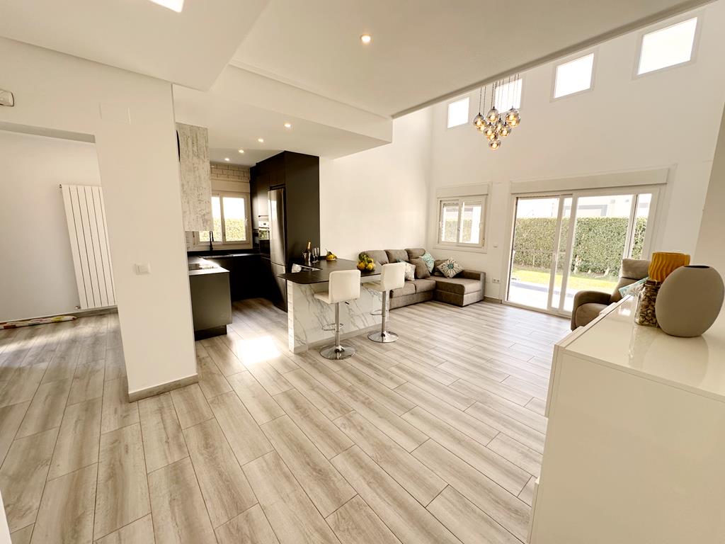 For sale - 2 Bedroom 1 Bathroom Villa in La Torre Golf Resort - Inland  - Murcia