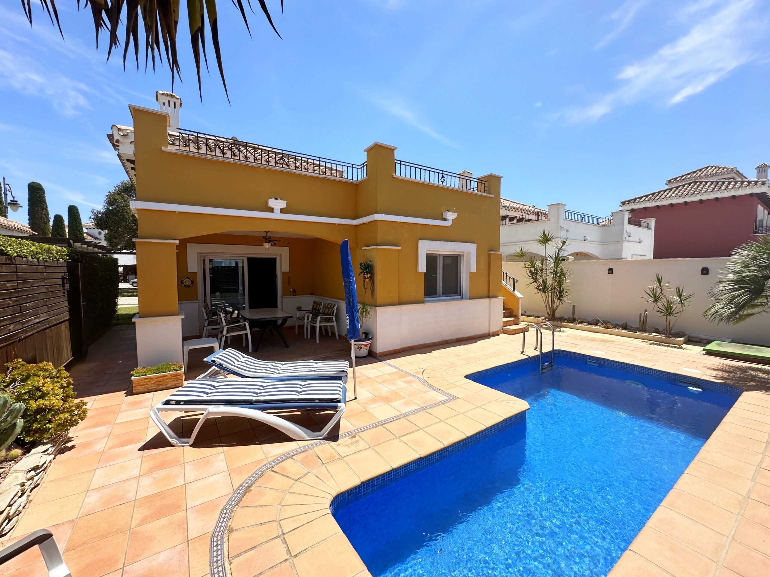 For sale - 2 Bedroom 2 Bathroom Villa in Mar Menor Golf Resort - Inland  - Murcia