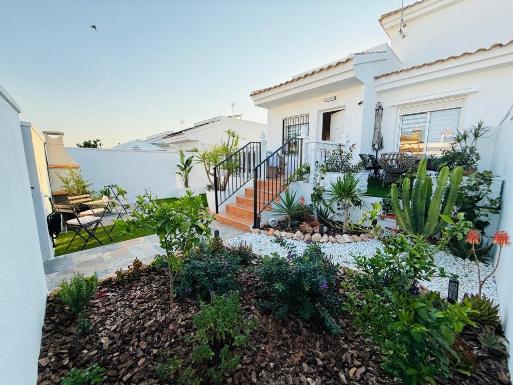 For sale - 3 Bedroom 2 Bathroom Villa in Sucina - Inland  - Murcia