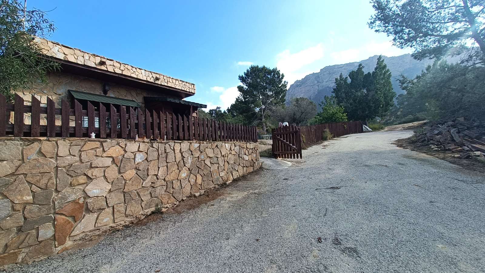 For sale - 3 Bedroom 2 Bathroom Finca in Gea Y Truyols - Inland  - Murcia