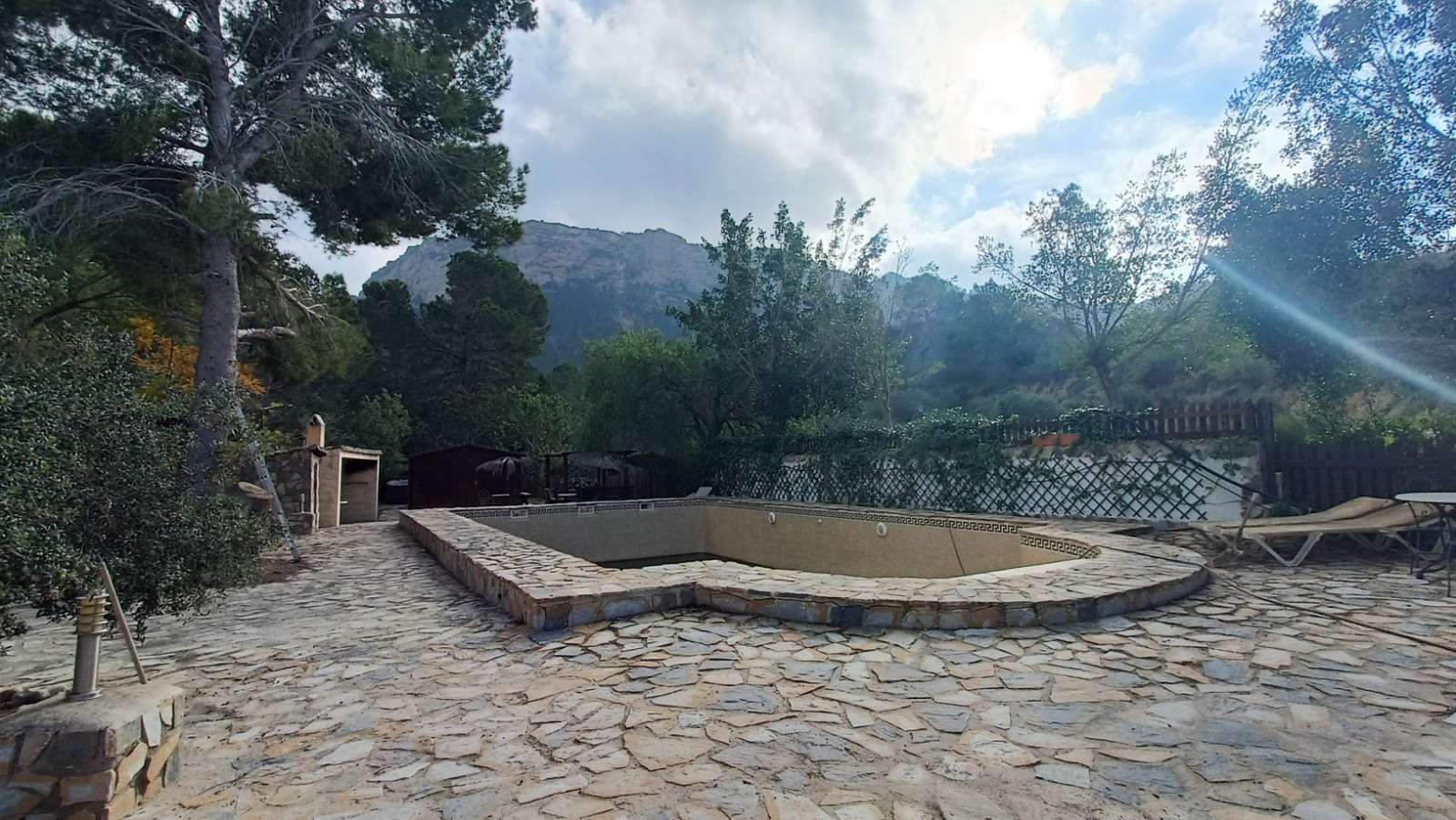 For sale - 3 Bedroom 2 Bathroom Finca in Gea Y Truyols - Inland  - Murcia