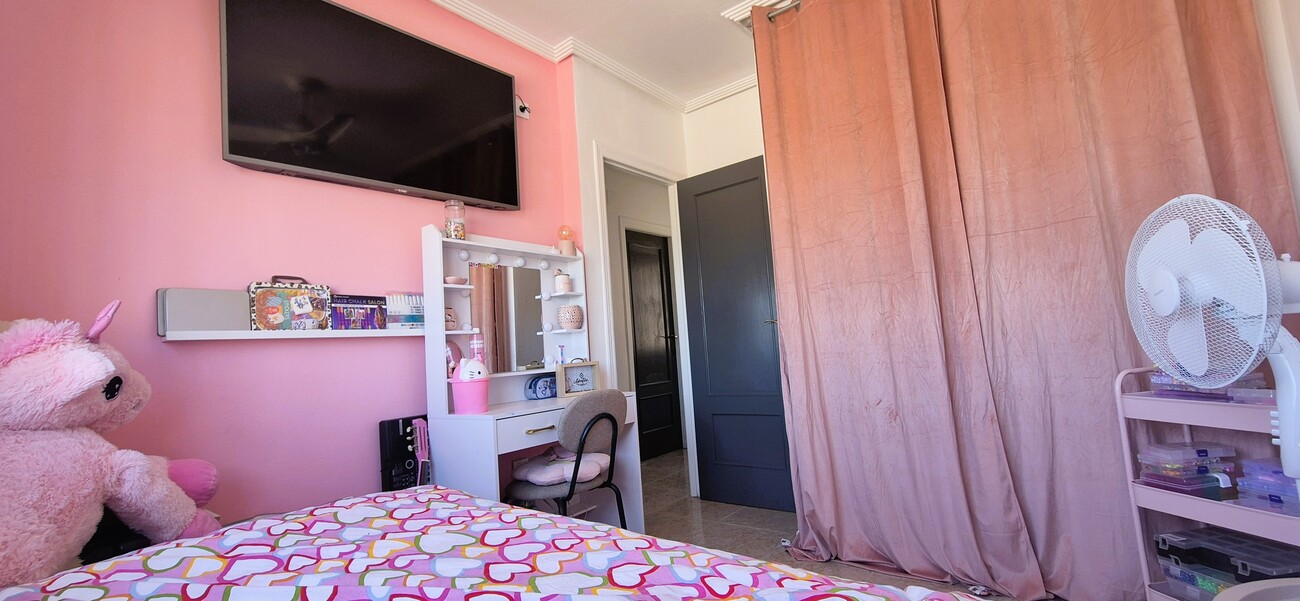For sale - 3 Bedroom 1 Bathroom Villa in Blue Lagoon - Costa Blanca  - Alicante