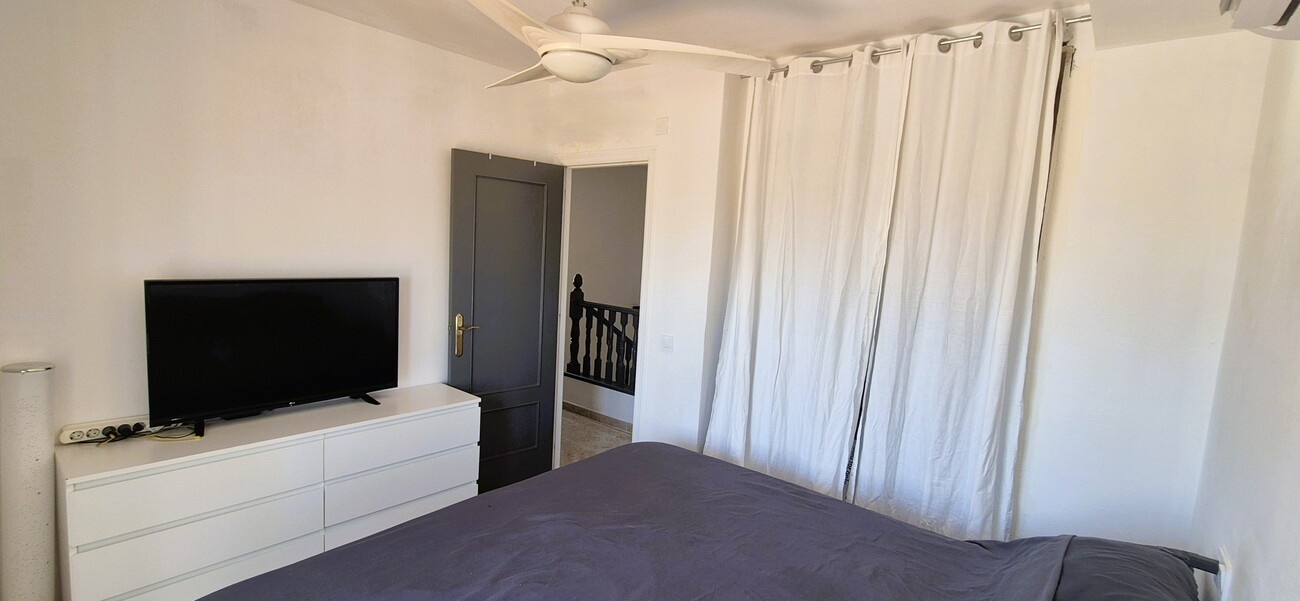 For sale - 3 Bedroom 1 Bathroom Villa in Blue Lagoon - Costa Blanca  - Alicante
