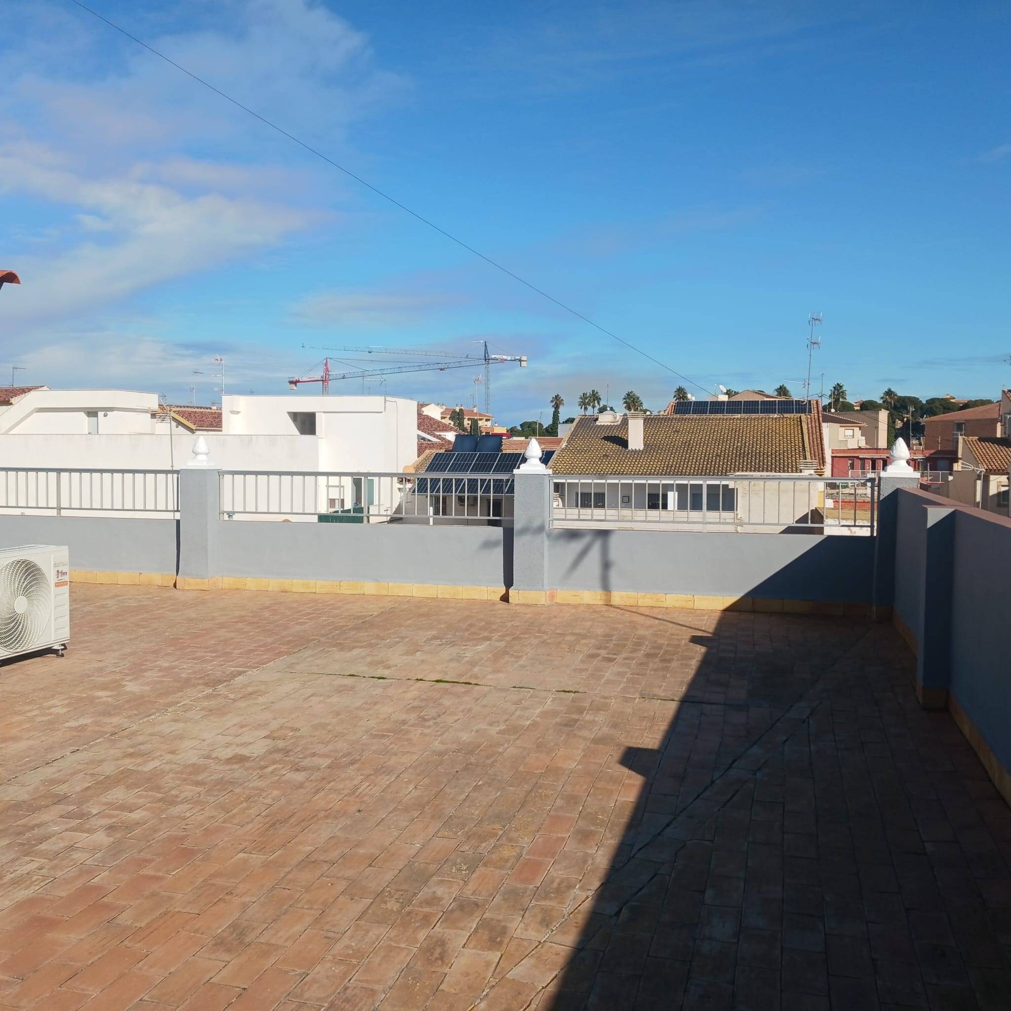 For sale - 4 Bedroom 2 Bathroom Town House in San Pedro del Pinatar - San Pedro De Pinatar  - Murcia