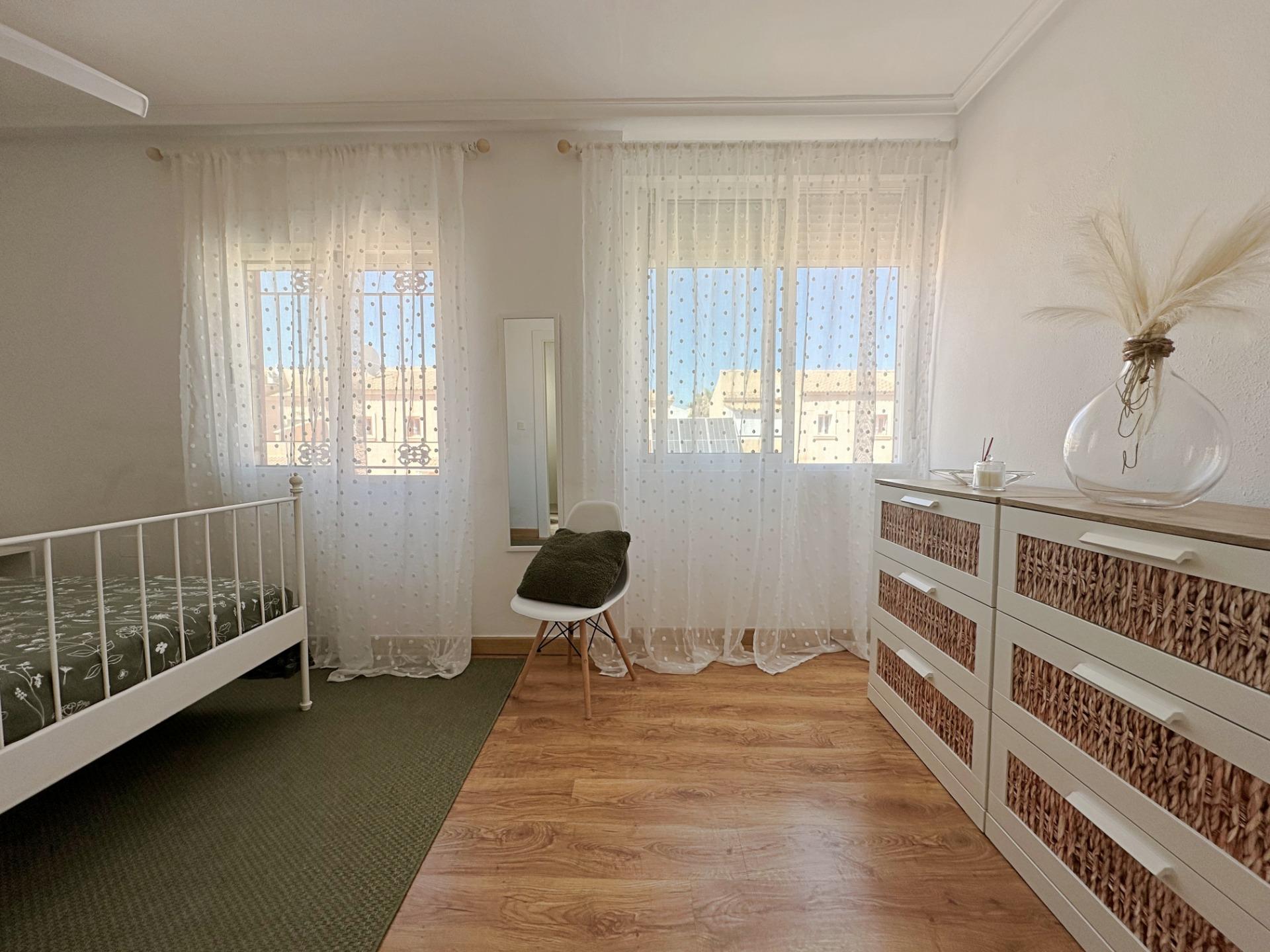 For sale - 3 Bedroom 3 Bathroom Semi Detached in Orihuela Costa - La Zenia  - Alicante