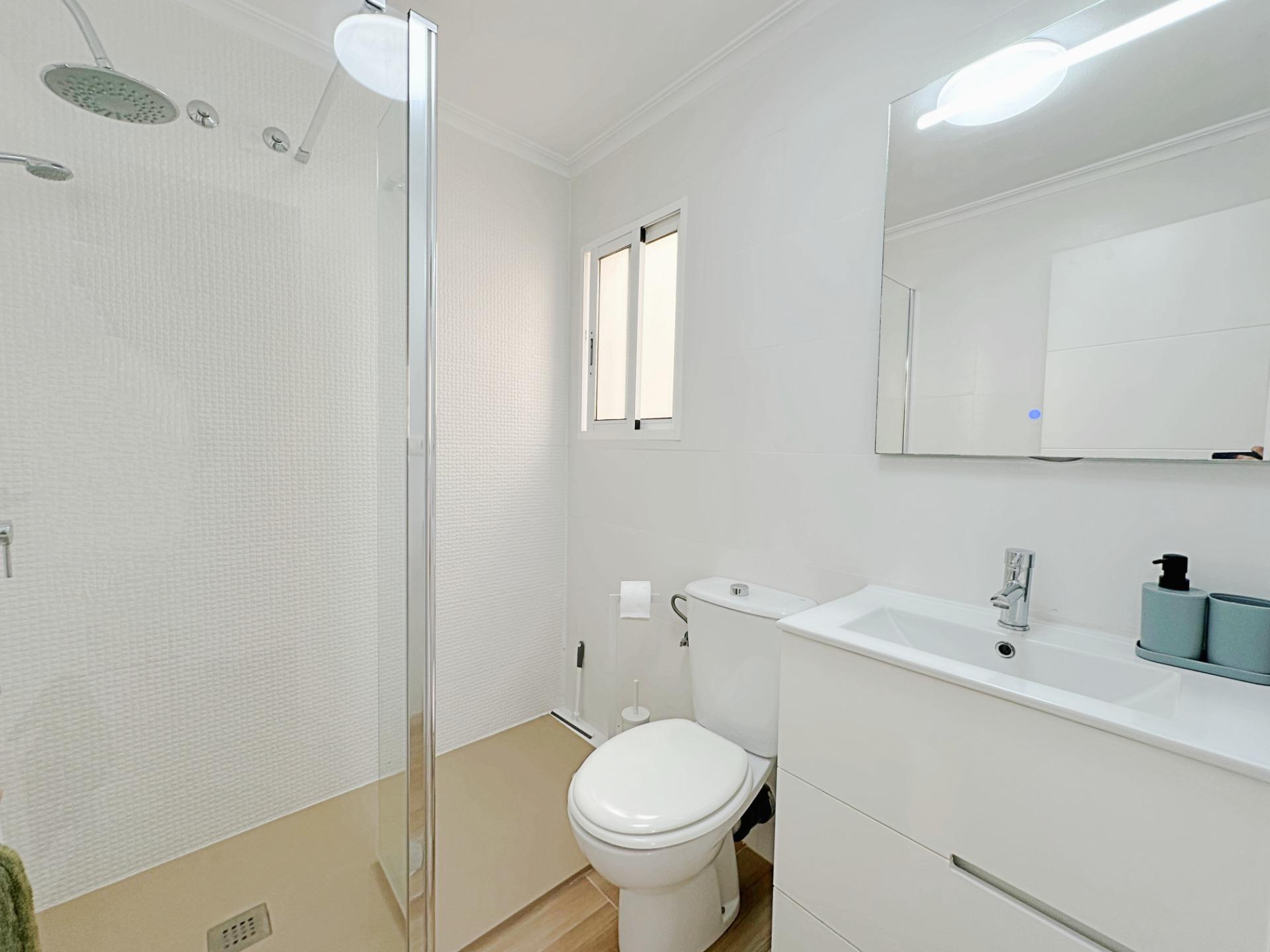 For sale - 3 Bedroom 3 Bathroom Semi Detached in Orihuela Costa - La Zenia  - Alicante