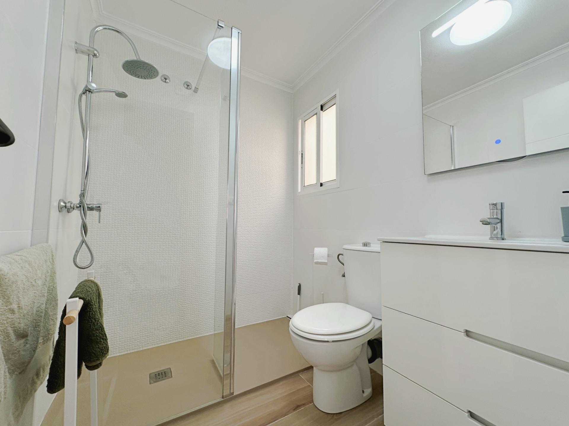 For sale - 3 Bedroom 3 Bathroom Semi Detached in Orihuela Costa - La Zenia  - Alicante