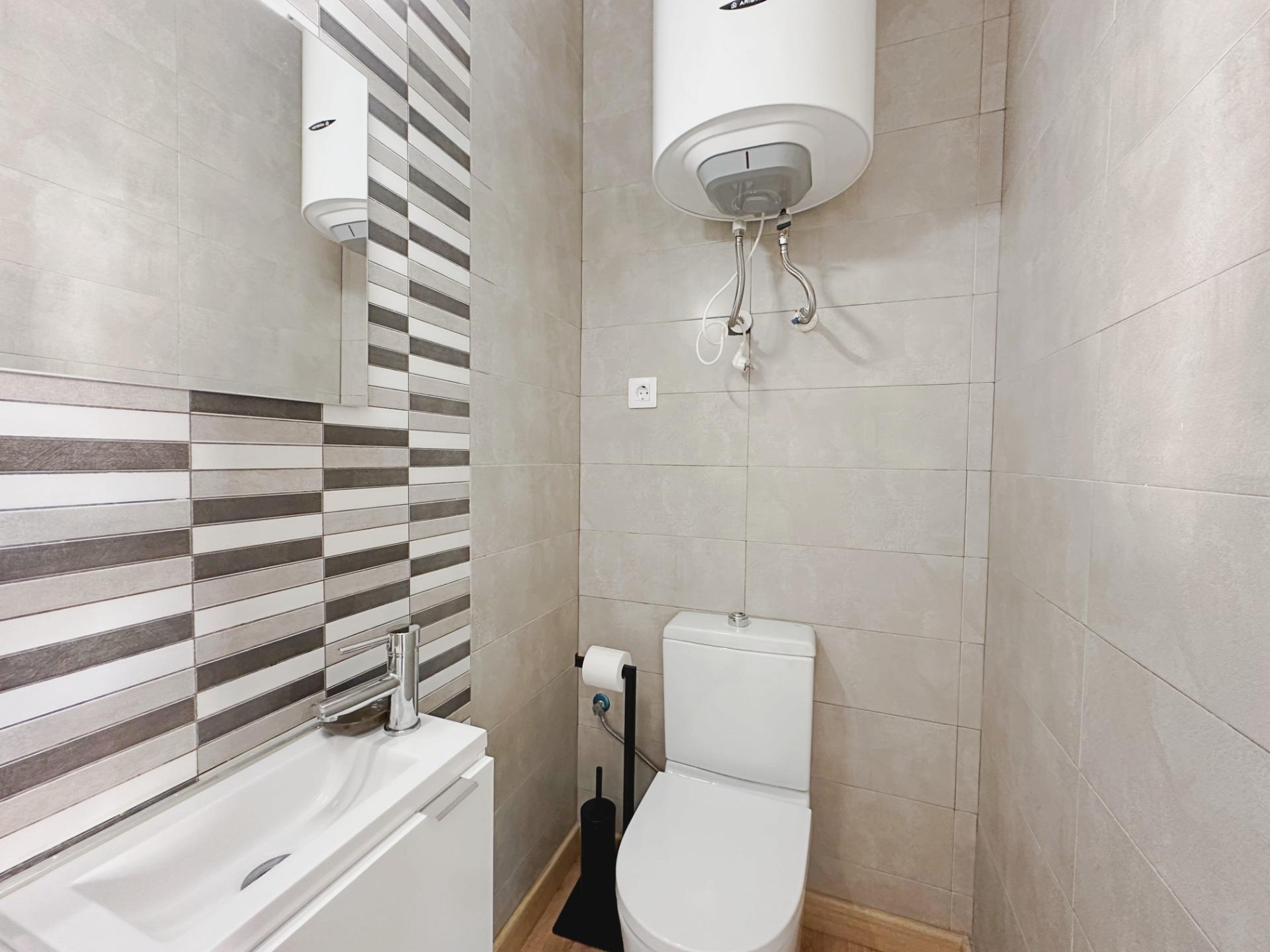 For sale - 3 Bedroom 3 Bathroom Semi Detached in Orihuela Costa - La Zenia  - Alicante