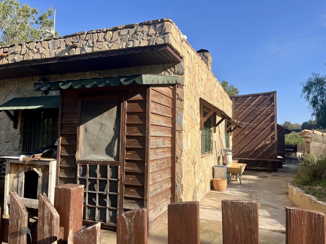 For sale - 3 Bedroom 2 Bathroom Finca in Gea Y Truyols - Sierra de Columbares Natural Park  - Murcia