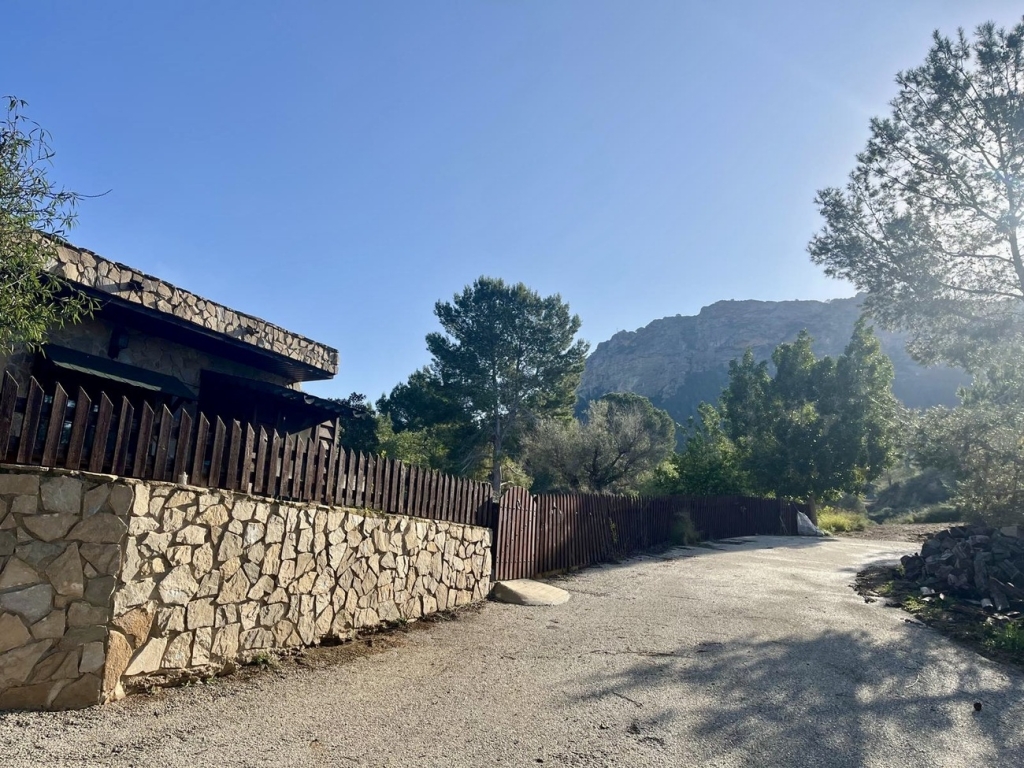 3 Bedroom 2 Bathroom Finca in Gea Y Truyols