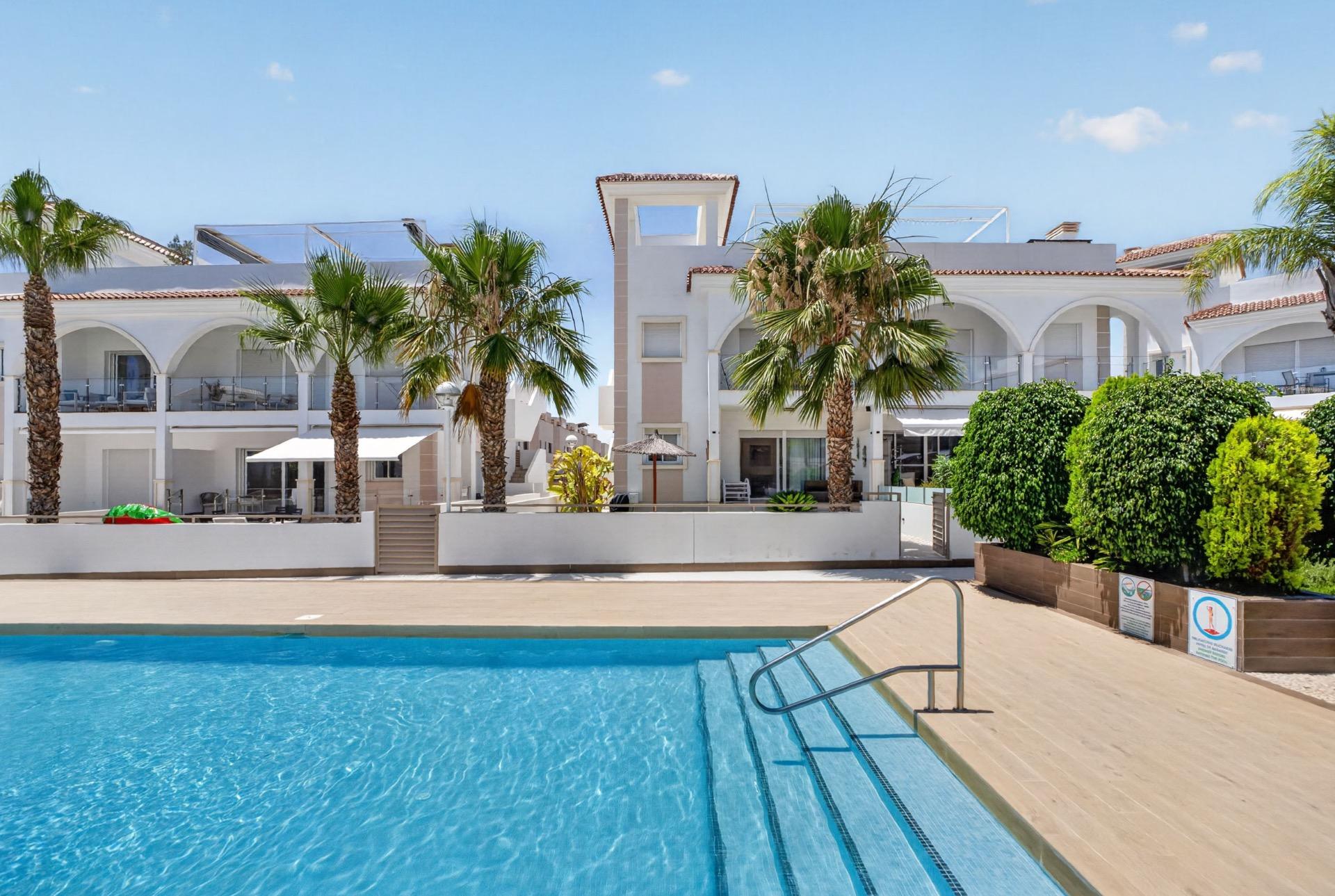 For sale - 2 Bedroom 2 Bathroom Apartment in Rojales - Cuidad Quesada  - Alicante