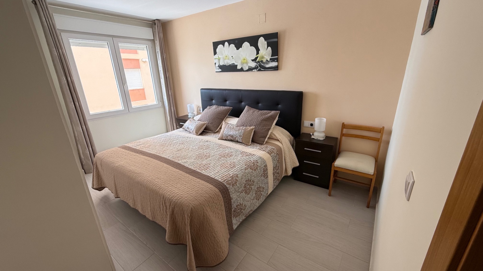 For sale - 3 Bedroom 1 Bathroom Apartment in Torrevieja - Costa Blanca  - Alicante