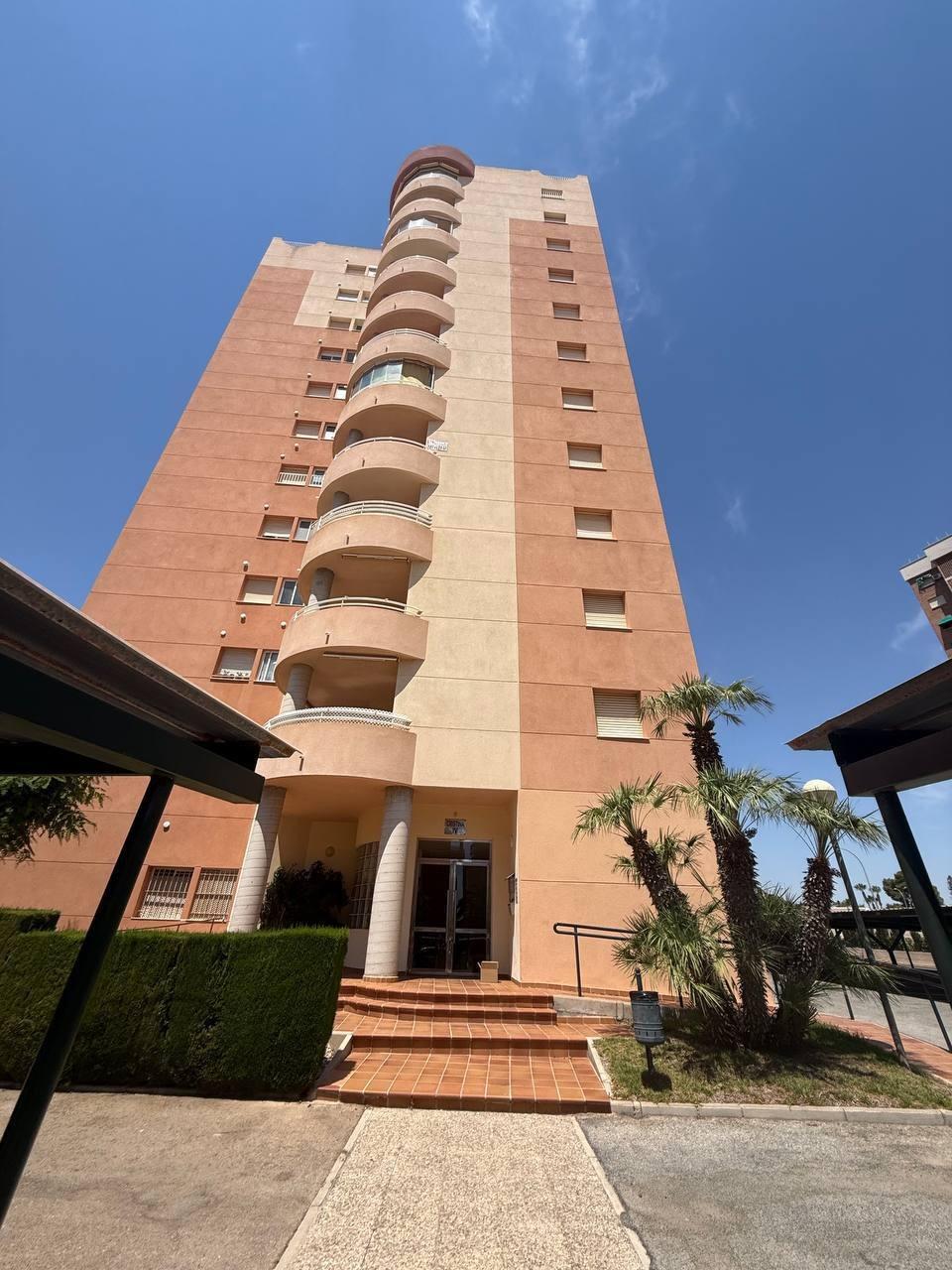 For sale - 2 Bedroom 1 Bathroom Apartment in Orihuela Costa - Campoamor  - Alicante