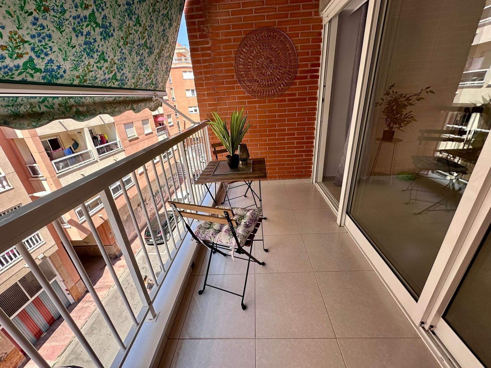 For sale - 2 Bedroom 1 Bathroom Apartment in Torrevieja - Estacion De Autobuses  - Alicante