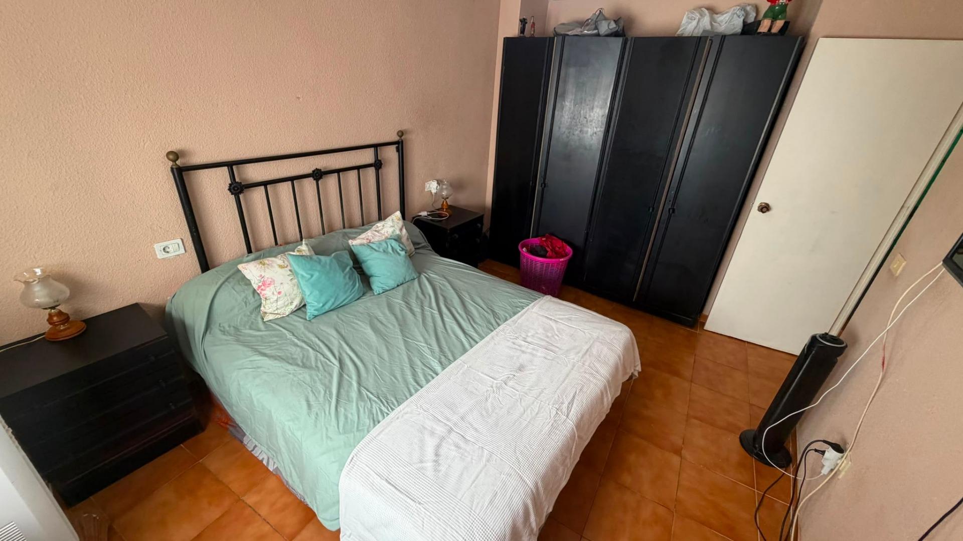 For sale - 3 Bedroom 2 Bathroom Apartment in Torrevieja - Torrevieja  - Alicante