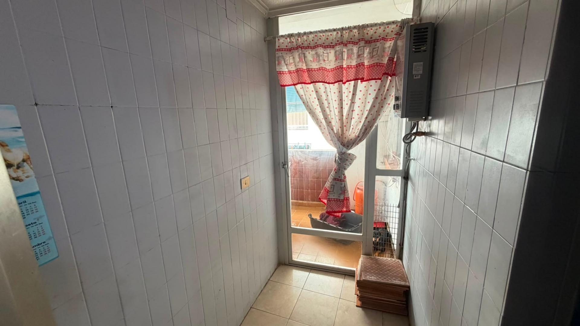 For sale - 3 Bedroom 2 Bathroom Apartment in Torrevieja - Torrevieja  - Alicante