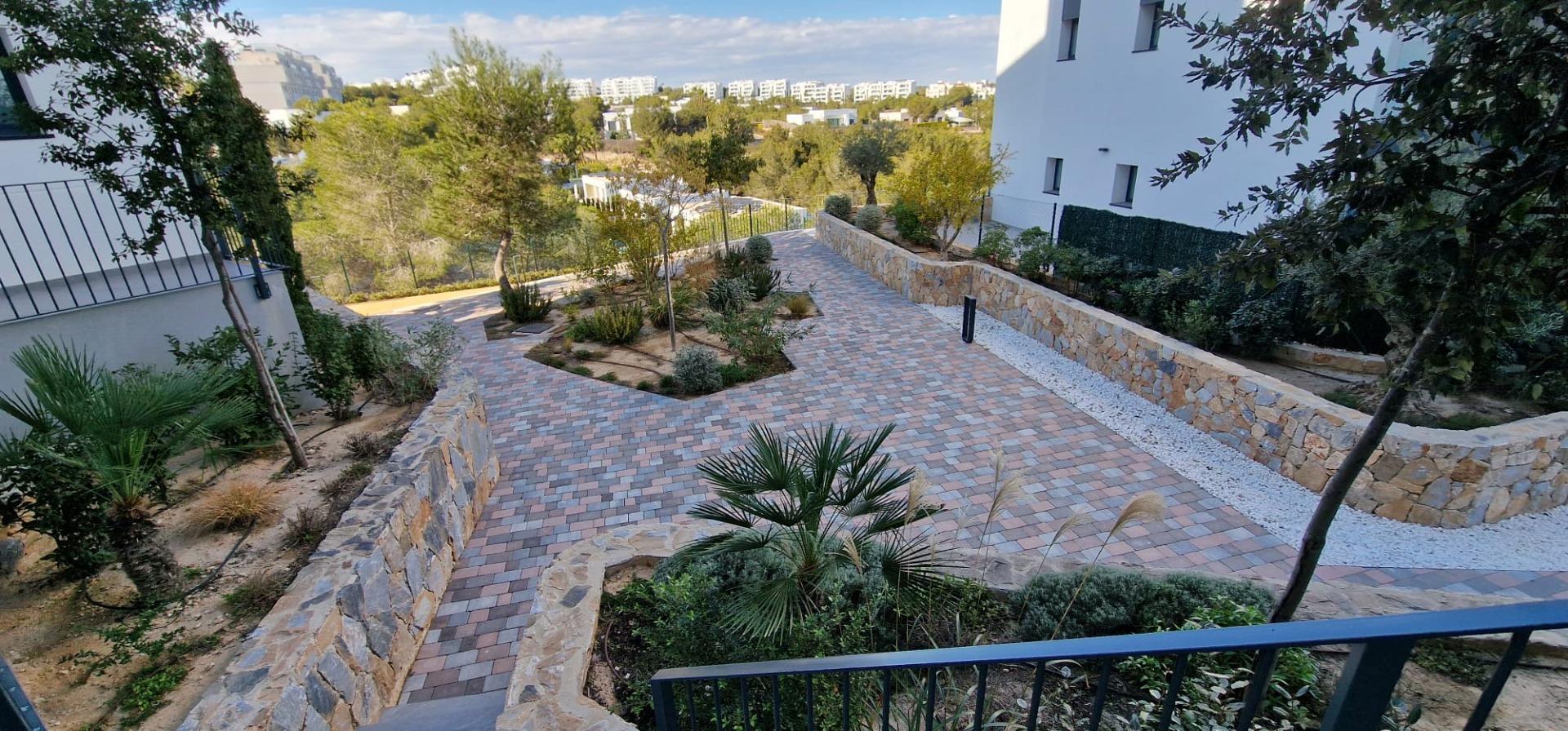 For sale - 3 Bedroom 2 Bathroom Apartment in Orihuela - Las Colinas Golf  - Alicante