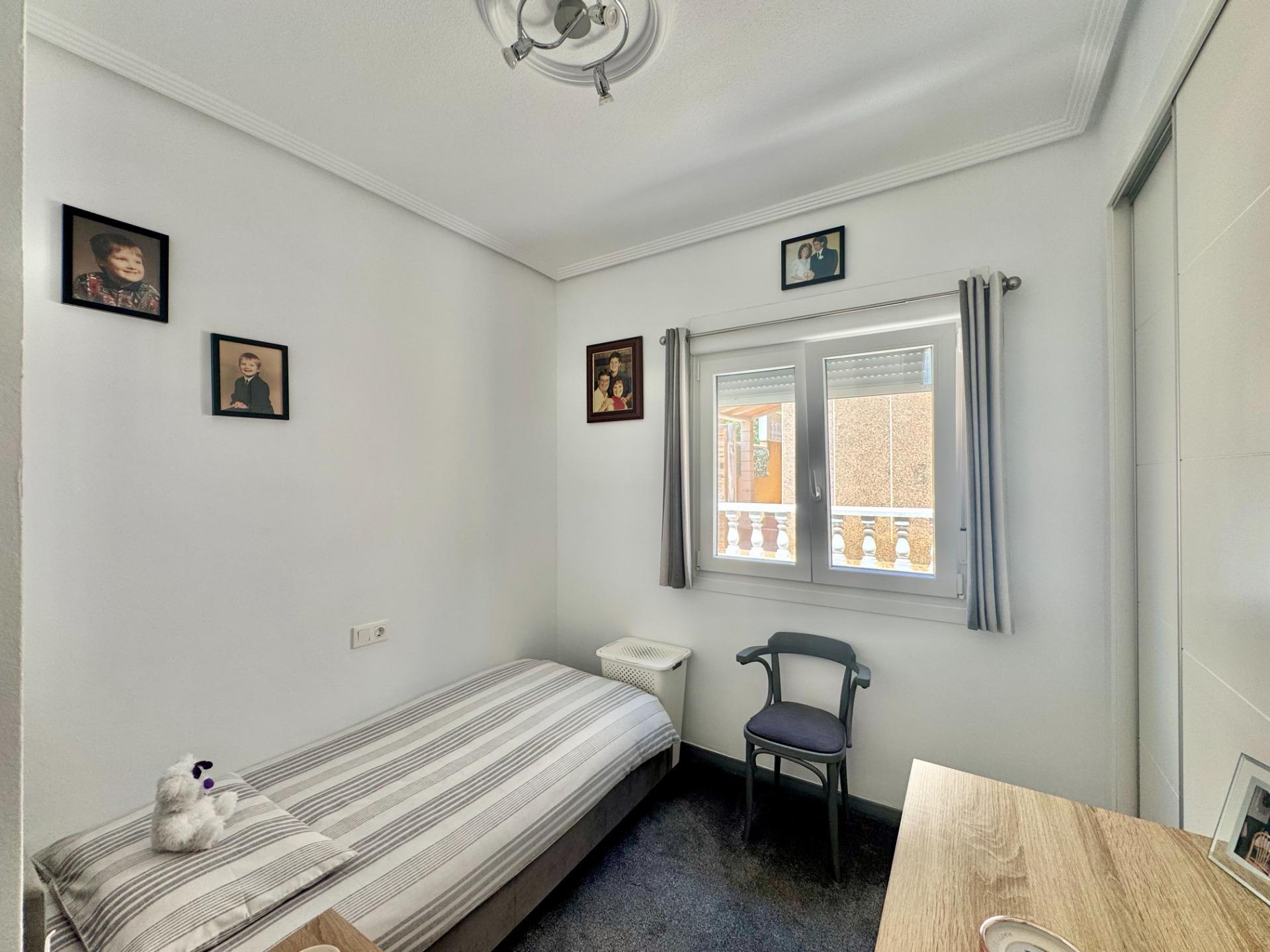 For sale - 2 Bedroom 1 Bathroom Town House in Playa Flamenca - La Florida  - Alicante