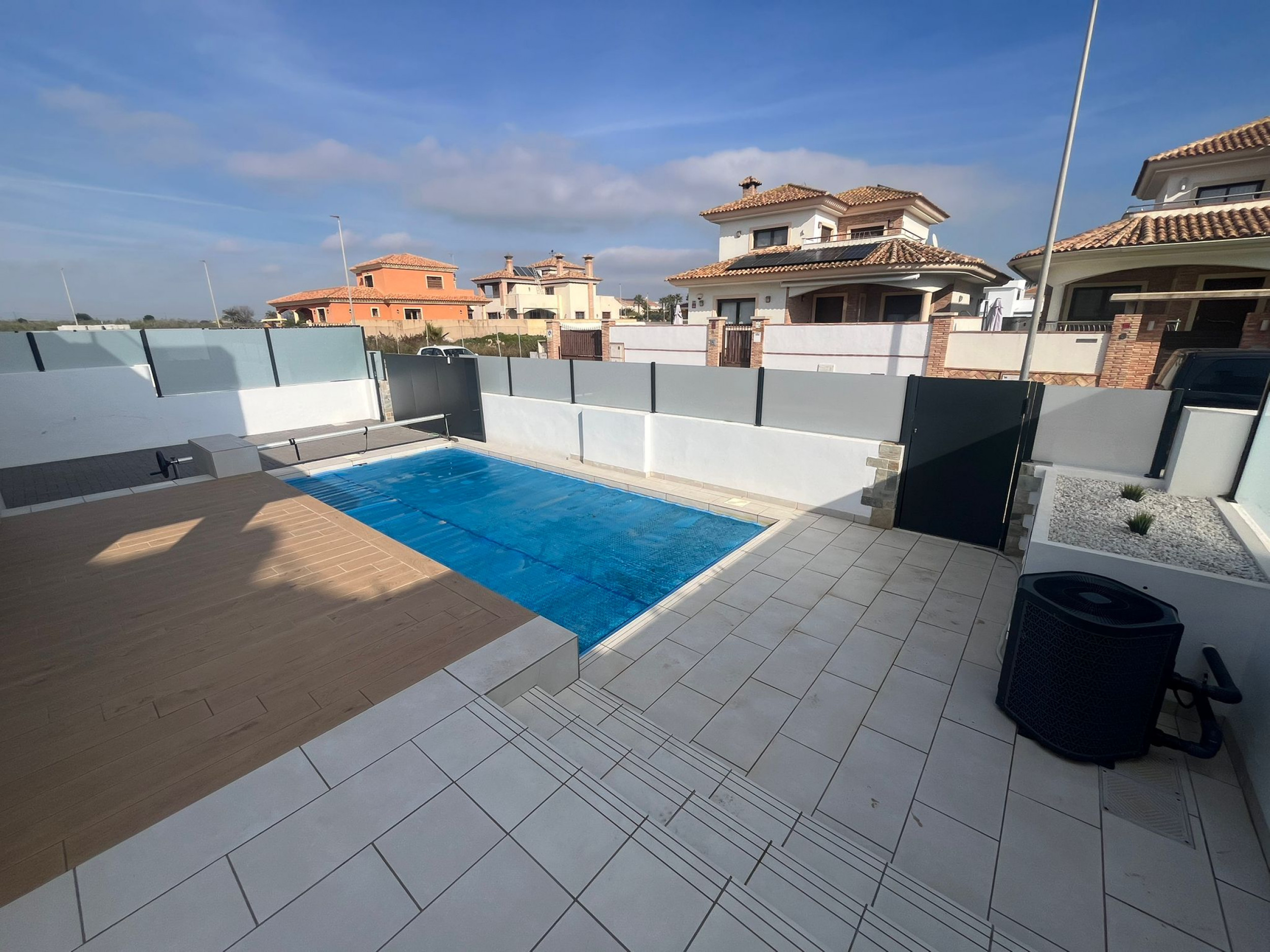 For sale - 3 Bedroom 3 Bathroom Villa in Los Alcazares - Costa Calida  - Murcia