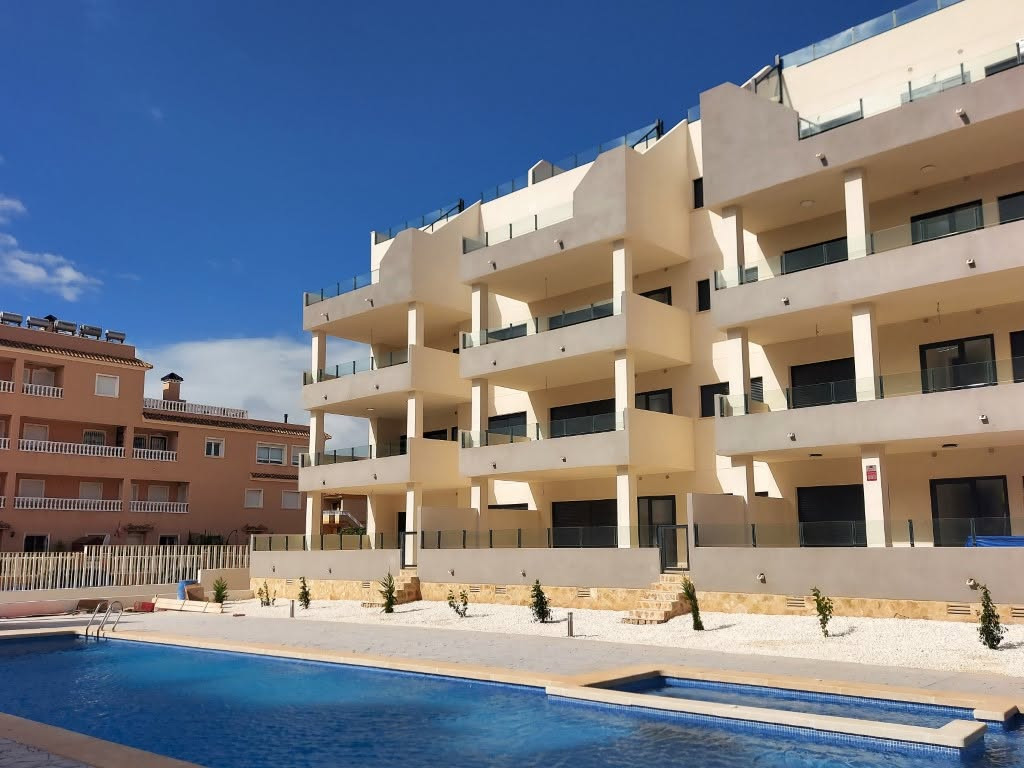 For sale - 2 Bedroom 2 Bathroom Apartment in Villamartin - Costa Blanca  - Alicante