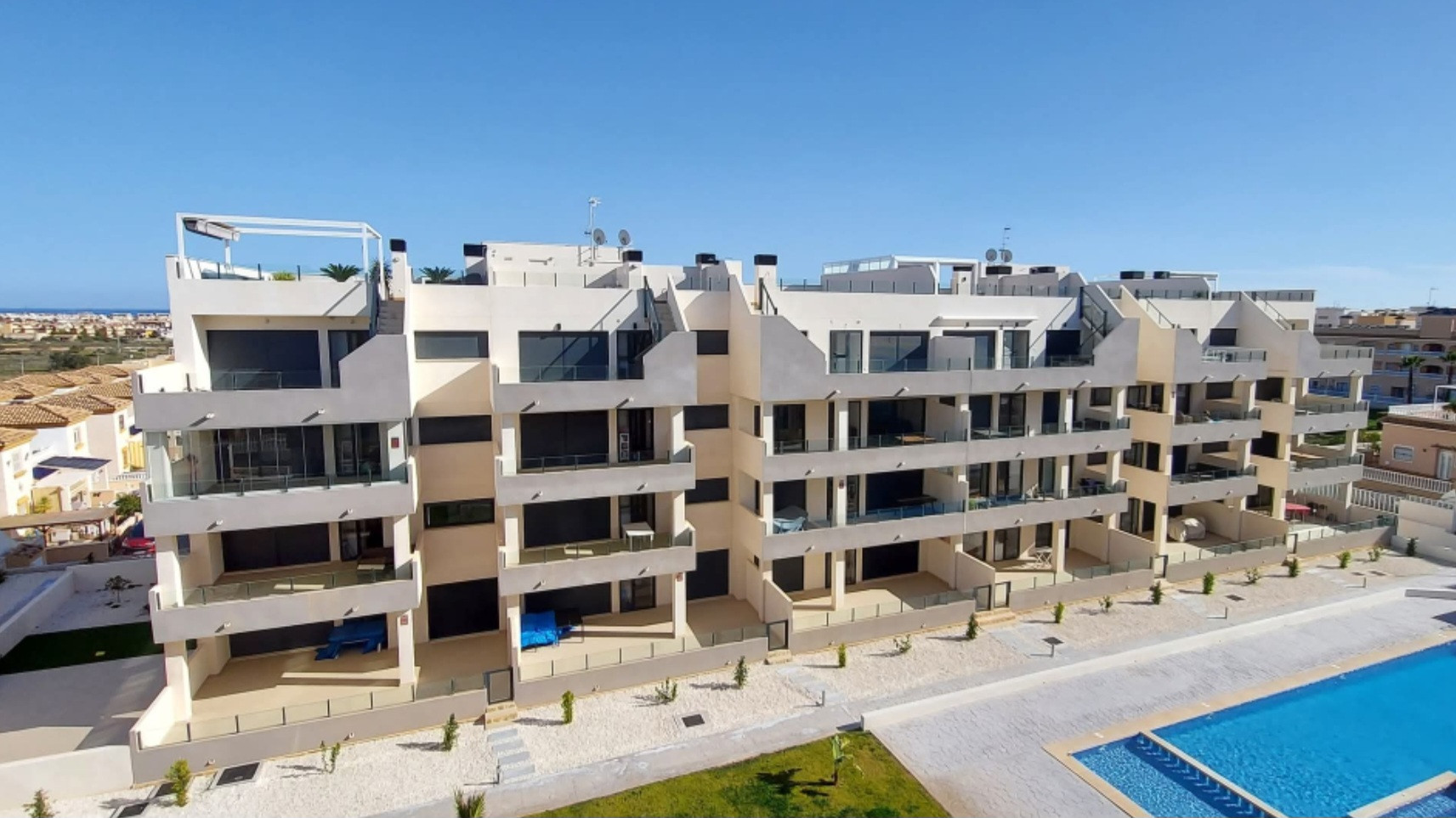 For sale - 2 Bedroom 2 Bathroom Apartment in Villamartin - Costa Blanca  - Alicante