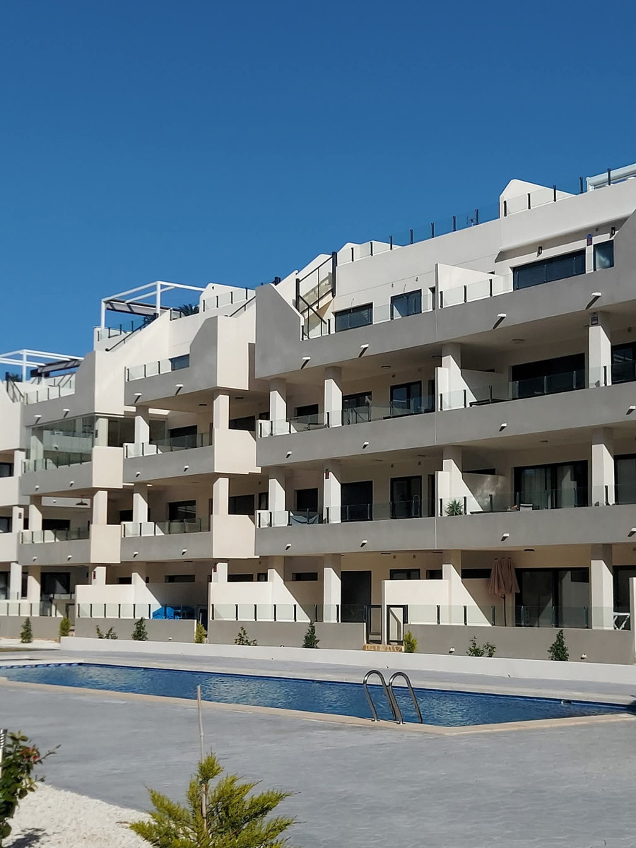 For sale - 2 Bedroom 2 Bathroom Apartment in Villamartin - Costa Blanca  - Alicante
