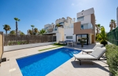 27-114-488-11-996/78777, 3 Bedroom 3 Bathroom Villa in Guardamar del Segura