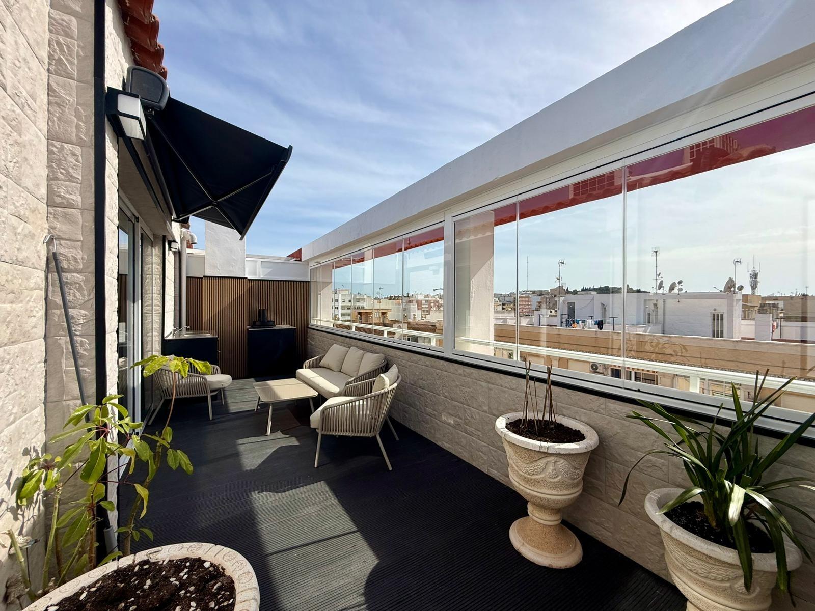For sale - 4 Bedroom 3 Bathroom Apartment in Guardamar del Segura - Centro  - Alicante