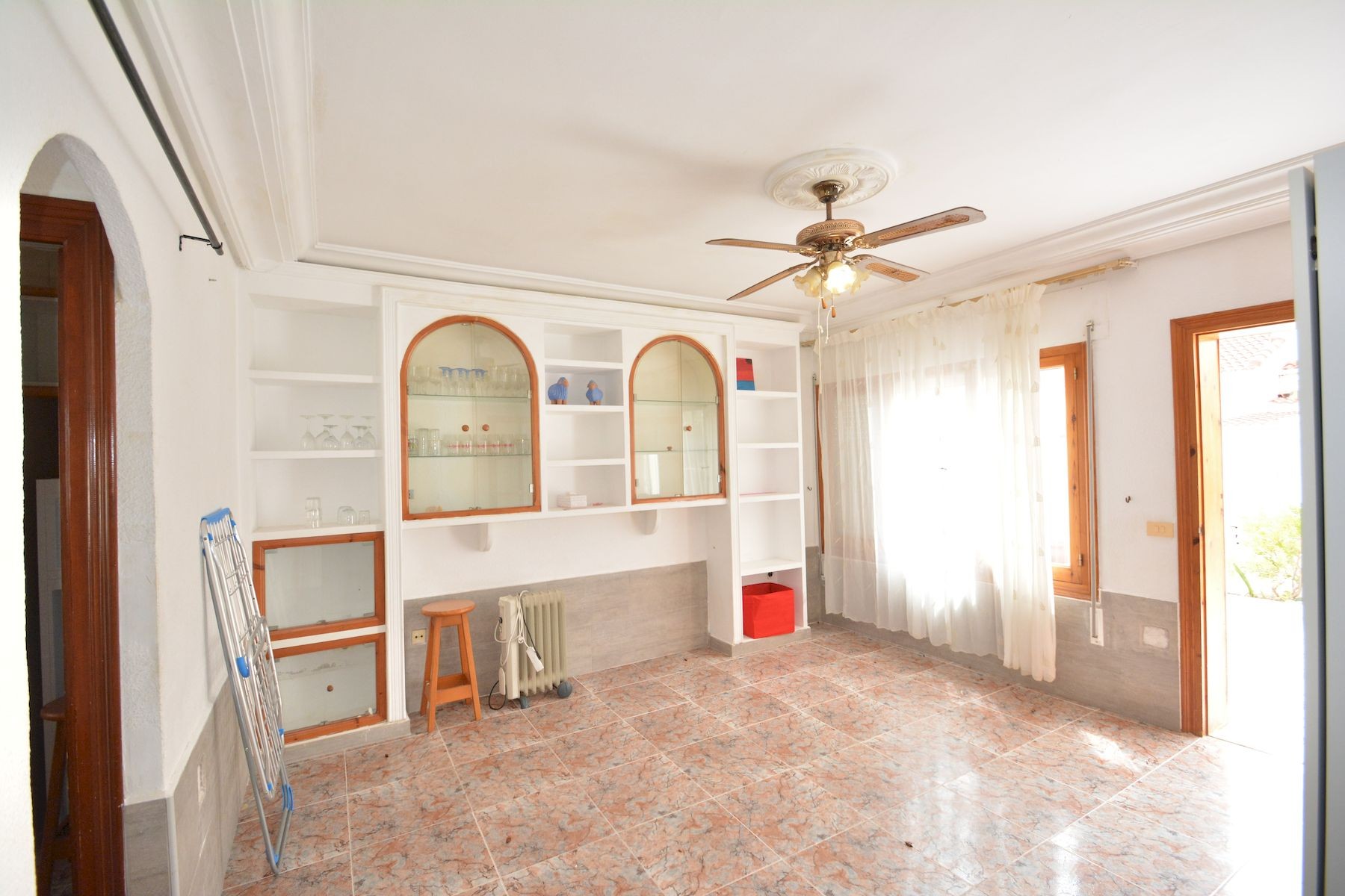 For sale - 4 Bedroom 2 Bathroom Town House in Torrevieja - Costa Blanca  - Alicante