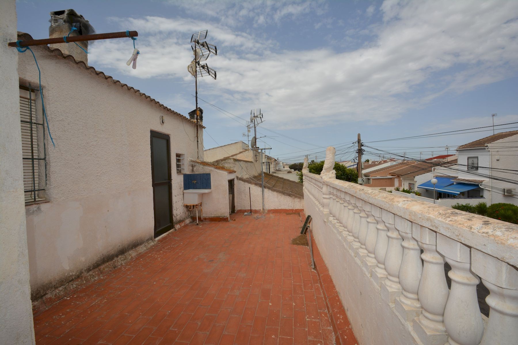 For sale - 4 Bedroom 2 Bathroom Town House in Torrevieja - Costa Blanca  - Alicante