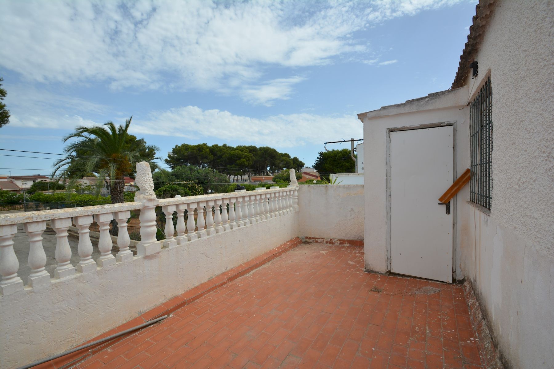 For sale - 4 Bedroom 2 Bathroom Town House in Torrevieja - Costa Blanca  - Alicante