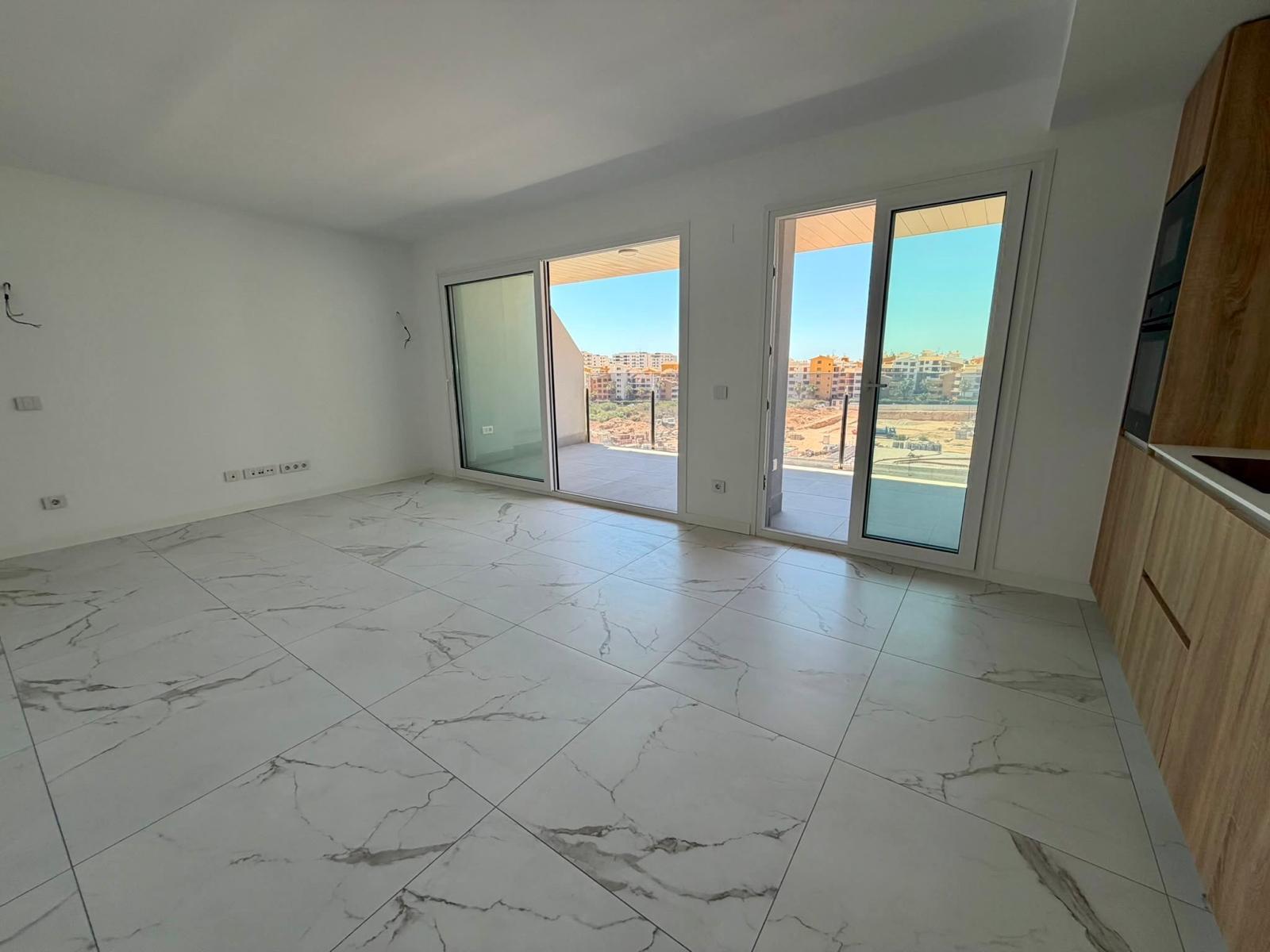 For sale - 2 Bedroom 2 Bathroom Apartment in Torrevieja - Punta Prima  - Alicante