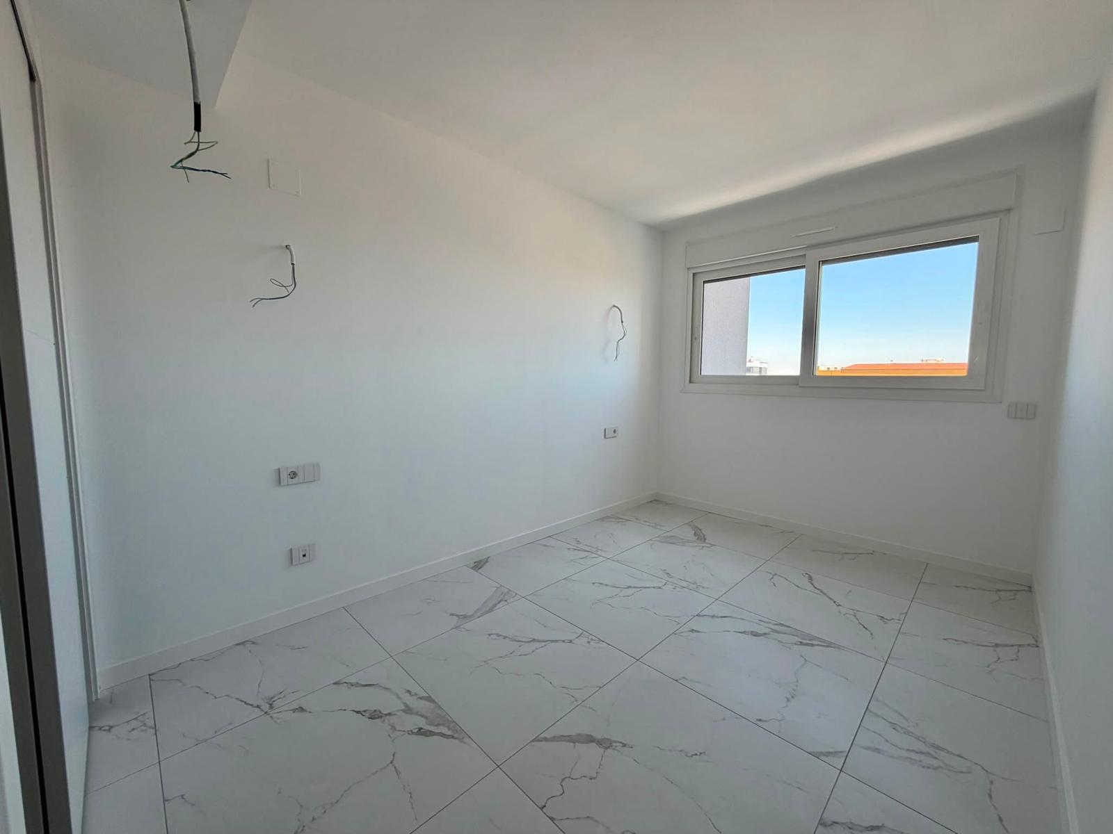 For sale - 2 Bedroom 2 Bathroom Apartment in Torrevieja - Punta Prima  - Alicante