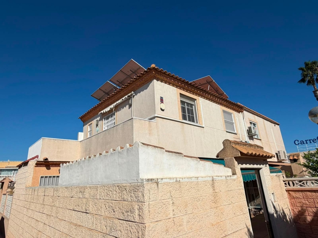 3 Bedroom 2 Bathroom Quad House in Torrevieja