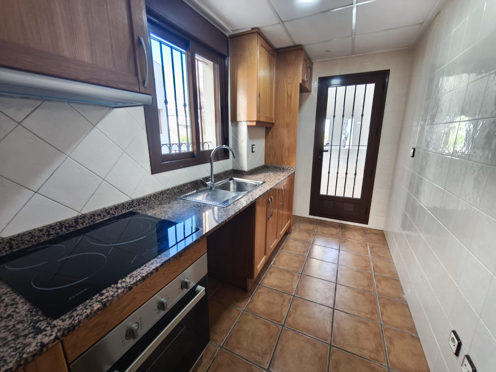For sale - 3 Bedroom 2 Bathroom Villa in Algorfa - Inland  - Alicante
