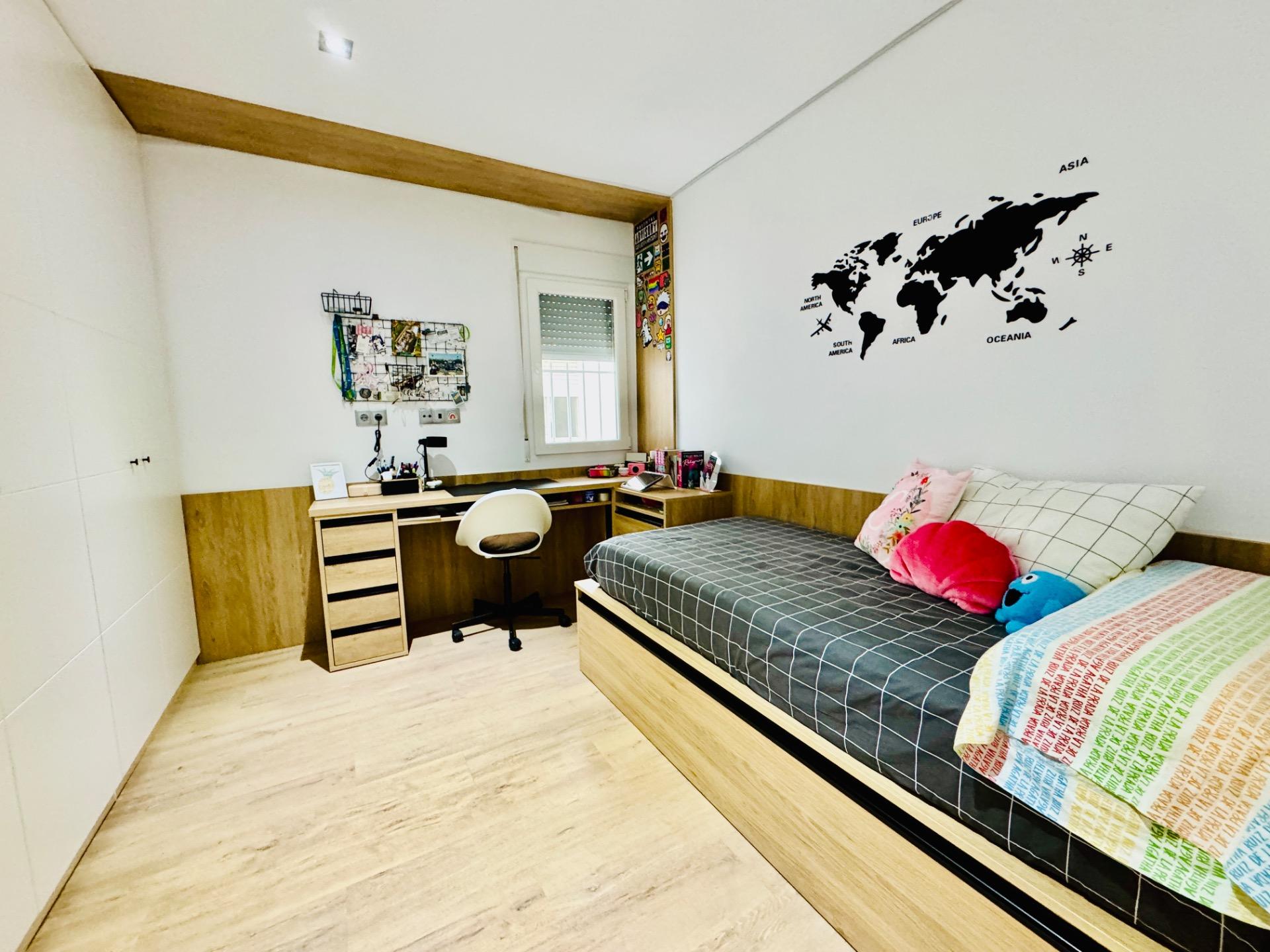 For sale - 3 Bedroom 2 Bathroom Apartment in Pilar de La Horadada - Zona Pueblo  - Alicante