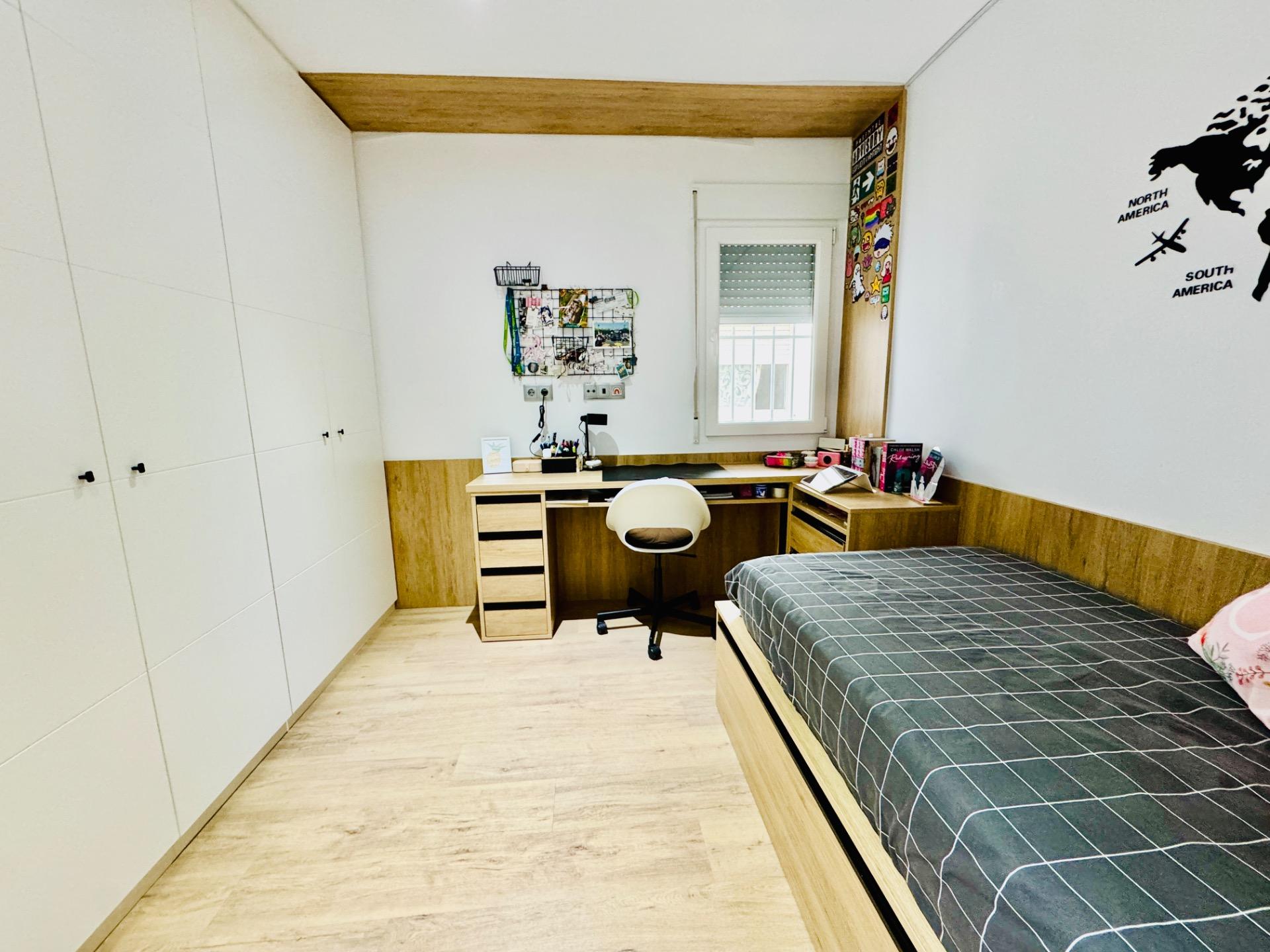 For sale - 3 Bedroom 2 Bathroom Apartment in Pilar de La Horadada - Zona Pueblo  - Alicante