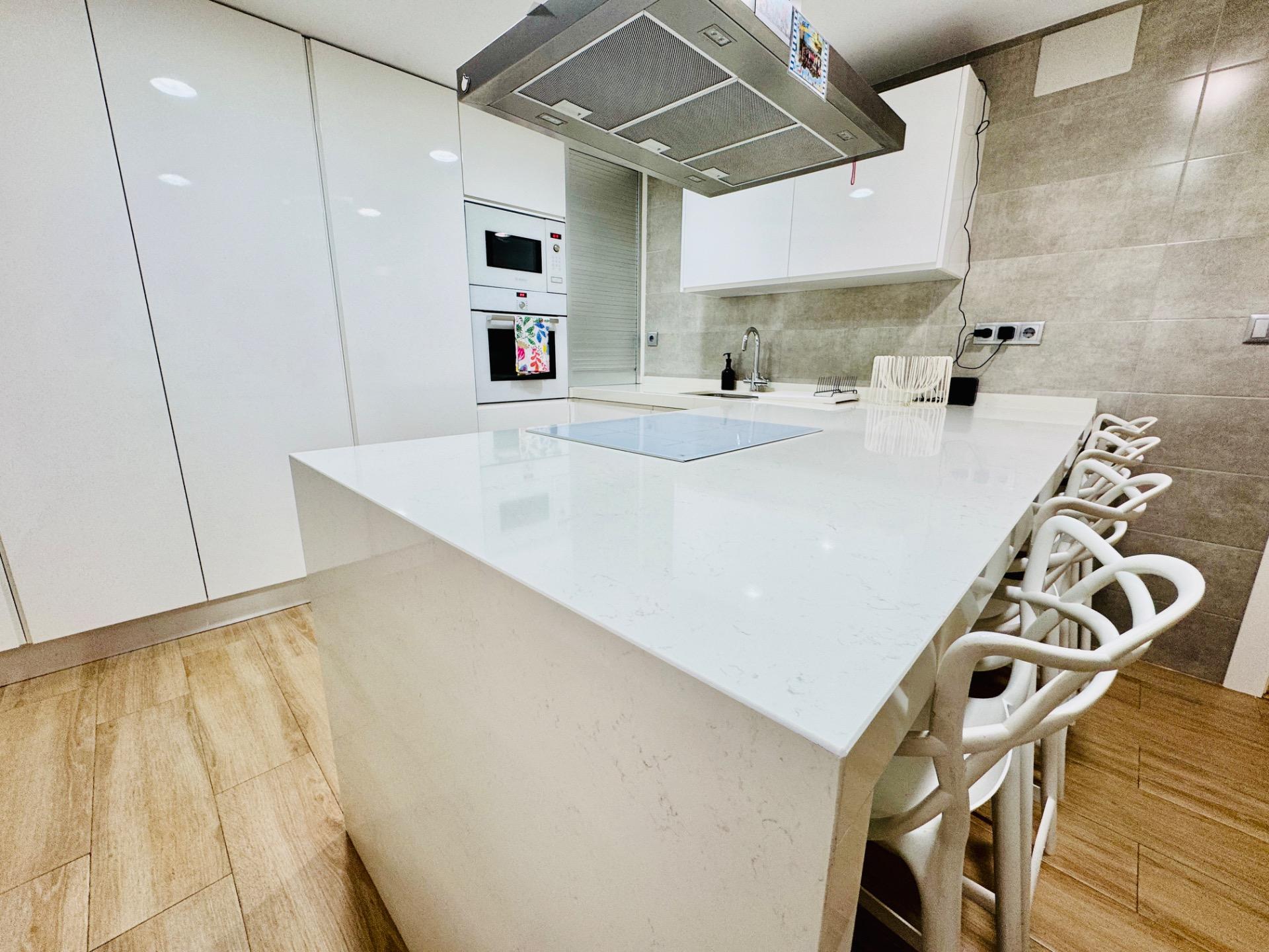 For sale - 3 Bedroom 2 Bathroom Apartment in Pilar de La Horadada - Zona Pueblo  - Alicante